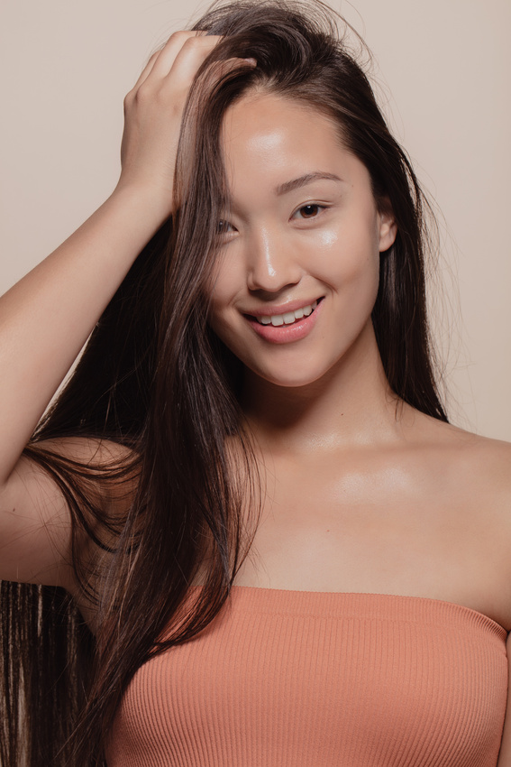 Pretty Girl with Natural Makeup